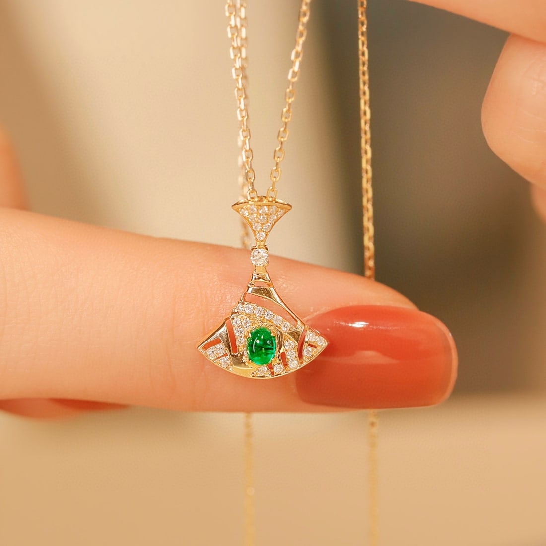 14k Gold 0.20 Ctw Vivid Green Natural Emerald & Diamond Necklace - 2