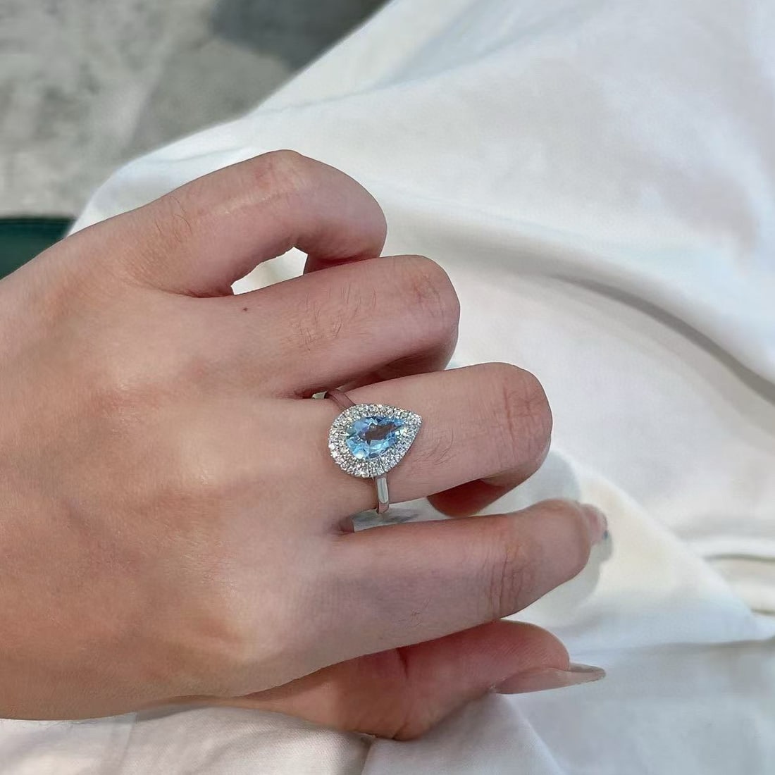 14k Gold 1.16 Ctw Natural Aquamarine & Diamond Ring - 2