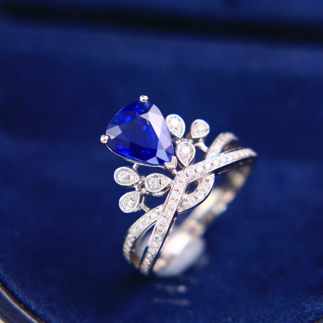 14k Gold 2.85 Ctw Natural Sapphire & Diamond Ring - 4