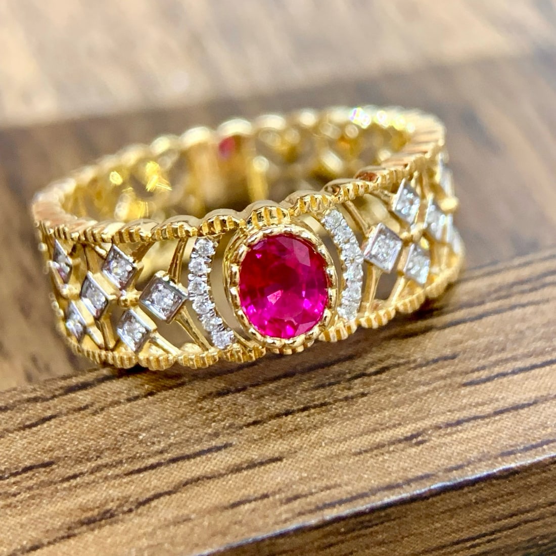 14k Gold 0.49 Ctw Natural Ruby & Diamond Ring: Ref:230996415 // gold content:14k gold // ring size:7. 25us // // main gemstone:ruby // shape:oval // carat weight:0. 42ct // color:red // treatment:natural // // adjacent gemstone 2 : diamond //