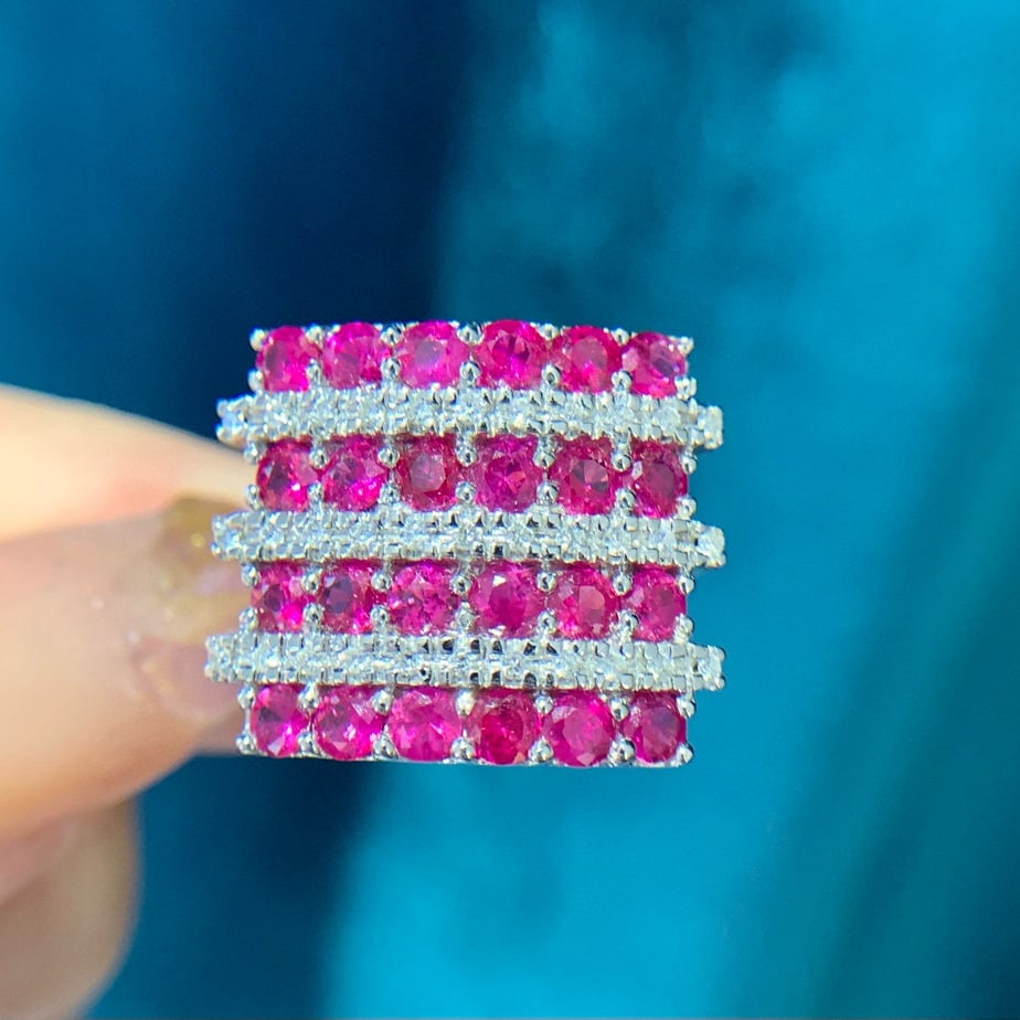 14k Gold 2.72 Ctw Natural Ruby & Diamond Ring: Ref:230996431 // gold content:14k gold // ring size:7. 25us // // main gemstone:ruby // shape:round // carat weight:2. 5ct // color:red // treatment:natural // cut grade:g // // adjacent gemstone 2 :