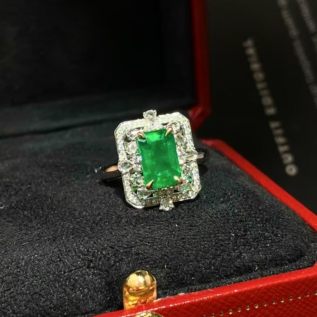 14k Gold 2.21 Ctw Vivid Green Natural Emerald & Diamond Ring - 2