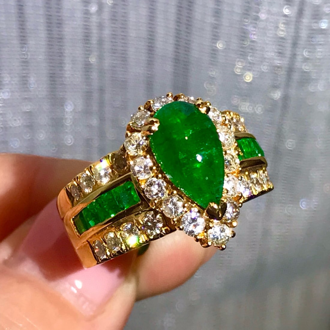 14k Gold 3.13 Ctw Vivid Green Natural Emerald & Emerald Ring - 2