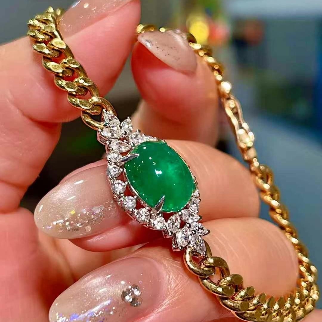 14k Gold 5.00 Ctw Vivid Green Natural Emerald & Diamond Bracelet - 2