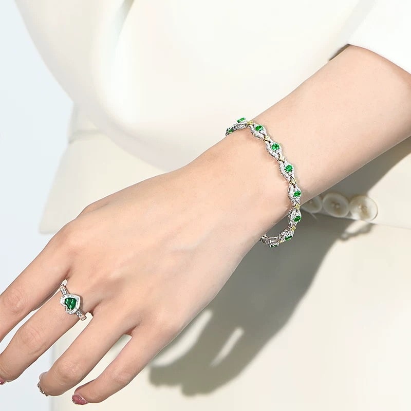 14k Gold 3.85 Ctw Vivid Green Natural Emerald & Diamond Bracelet - 4