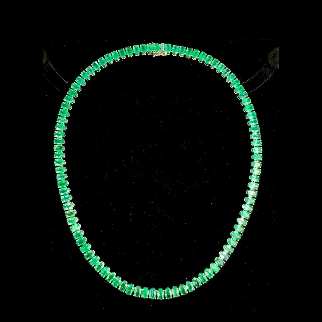 14k Gold 39.2 Ct Vivid Green Natural Emerald Necklace - 4