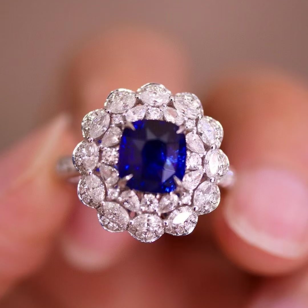 14k Gold 2.40 Ctw Natural Sapphire & Diamond Ring - 2