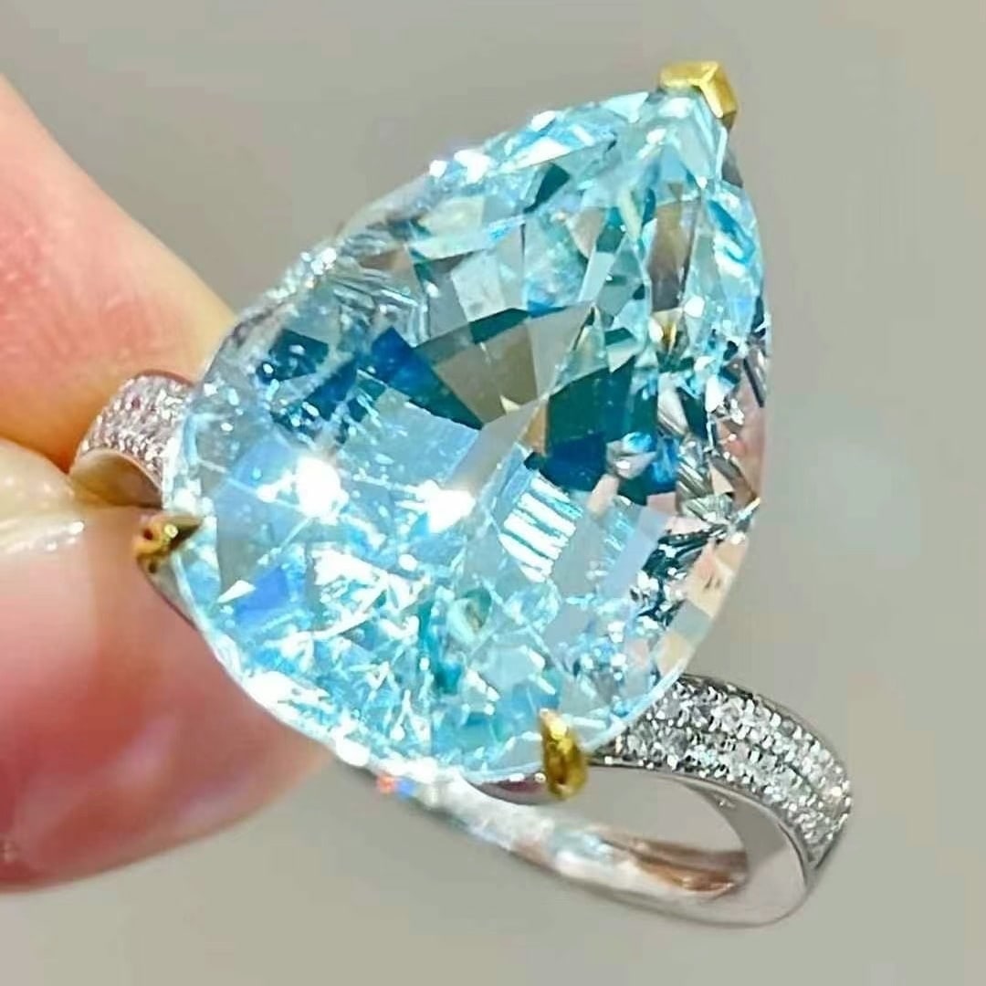 14k Gold 9.3 Ct Natural Aquamarine & Diamond Ring - 3