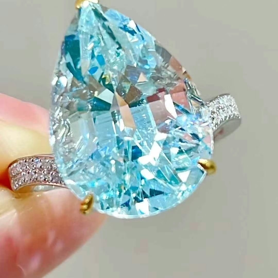 14k Gold 9.3 Ct Natural Aquamarine & Diamond Ring - 4