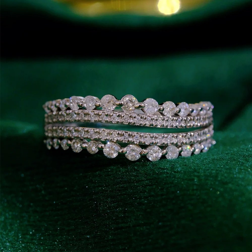 14k Gold 0.68 Ct Natural H Diamond Ring: Ref:230997036 // gold content:14k gold // ring size:7. 25us // // main gemstone:diamond // shape:round // carat weight:0. 68ct // clarity grade:vs-si // color:h // treatment:natural // cut grade:g //