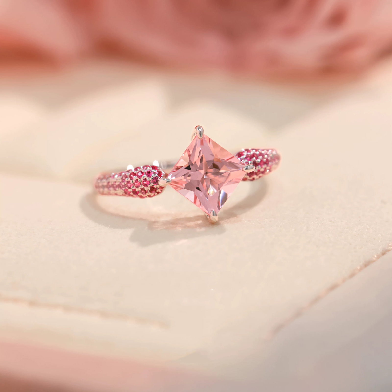 14k Gold 1.00 Ct Natural Morganite & Sapphire Ring: Ref:230997040 // gold content:14k gold // ring size:7. 25us // // main gemstone:morganite // shape:princess // carat weight:1. 00ct // color:cherry blossom color // treatment:natural // // adjacent