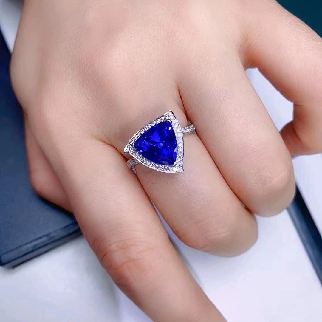 14k Gold 3.88 Ct Natural Tanzanite & Diamond Ring - 5