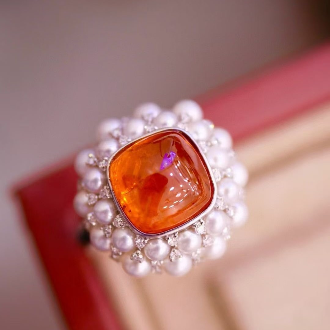 14k Gold 4.96 Ctw Natural Spessartine & Diamond Ring: Ref:230997063 // gold content:14k gold // ring size:7. 25us // // main gemstone:spessartine // shape:suger-loaf // carat weight:4. 7ct // color:orange // treatment:natural // // adjacent gemstone 2 :