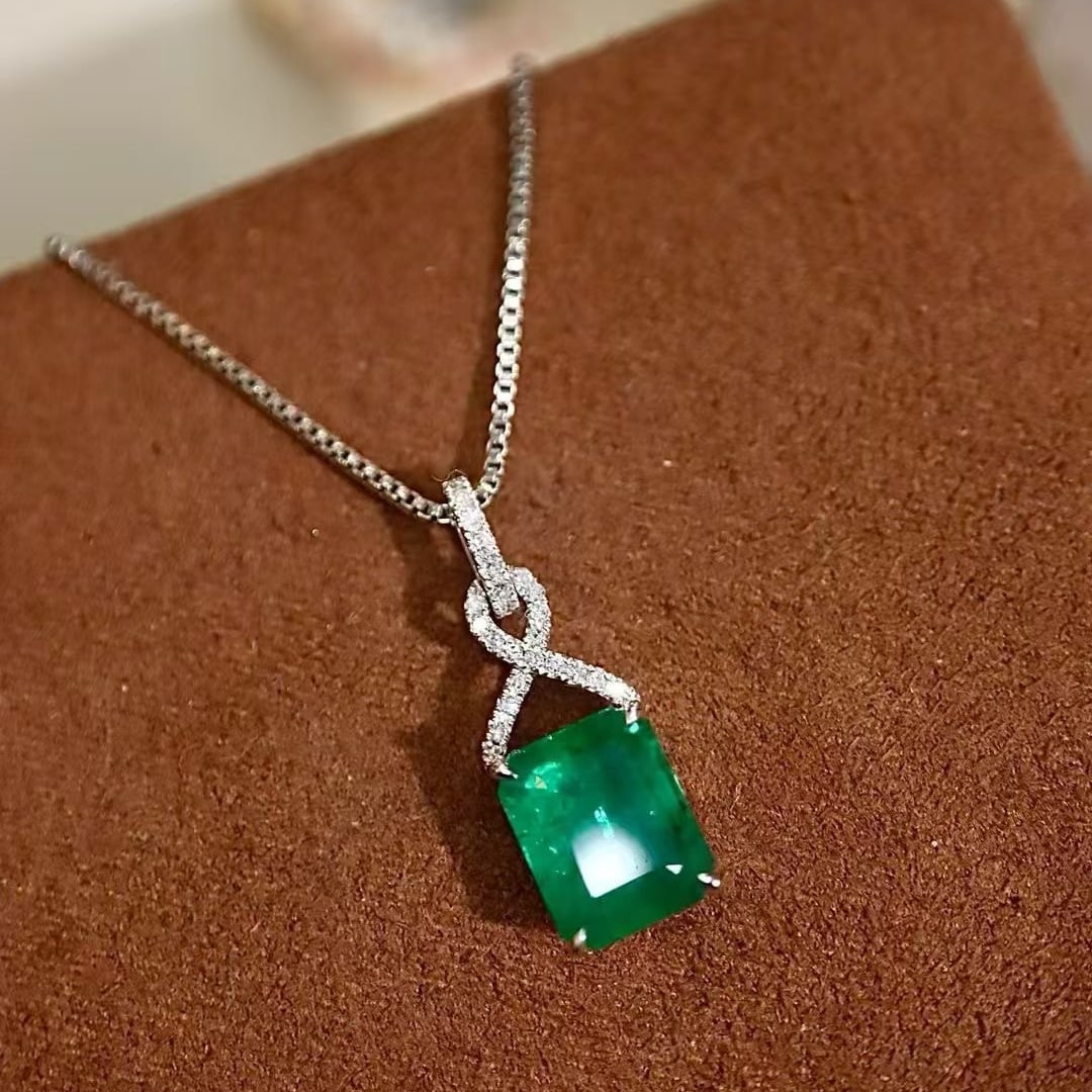 14k Gold 2.63 Ctw Natural Emerald & Diamond Pendant( Without Chain ) - 2
