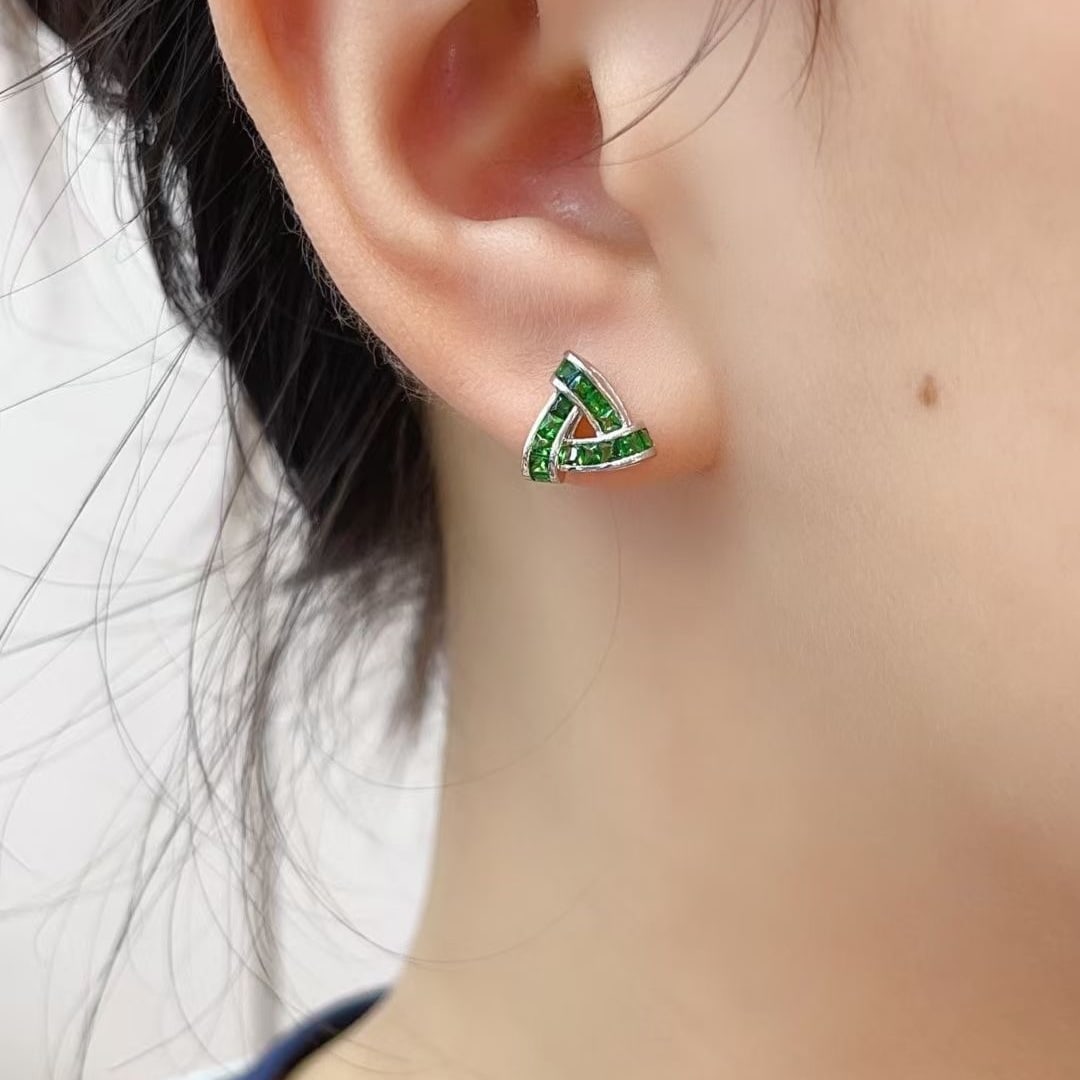14k Gold 1.35 Ct Vivid Green Natural Tsavorite Earrings - 6