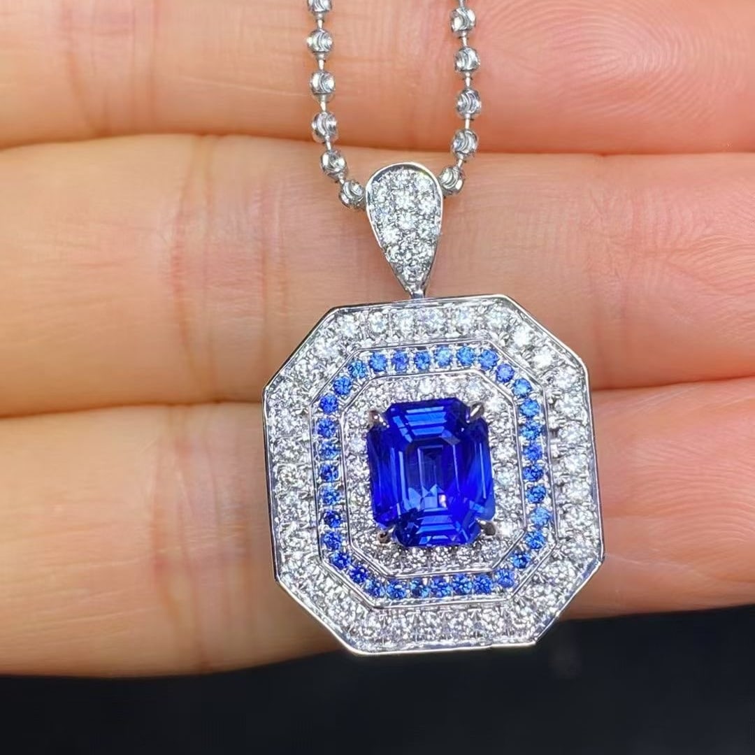 14k Gold 2.62 Ctw Natural Sapphire & Diamond Brooch/pendant( Without Chain ): Ref:230997083 // gold content:14k gold // main gemstone:sapphire // shape:octagonal // carat weight:2. 05ct // color:cornflower blue // treatment:natural // // adjacent gemstone 2 : diamond //