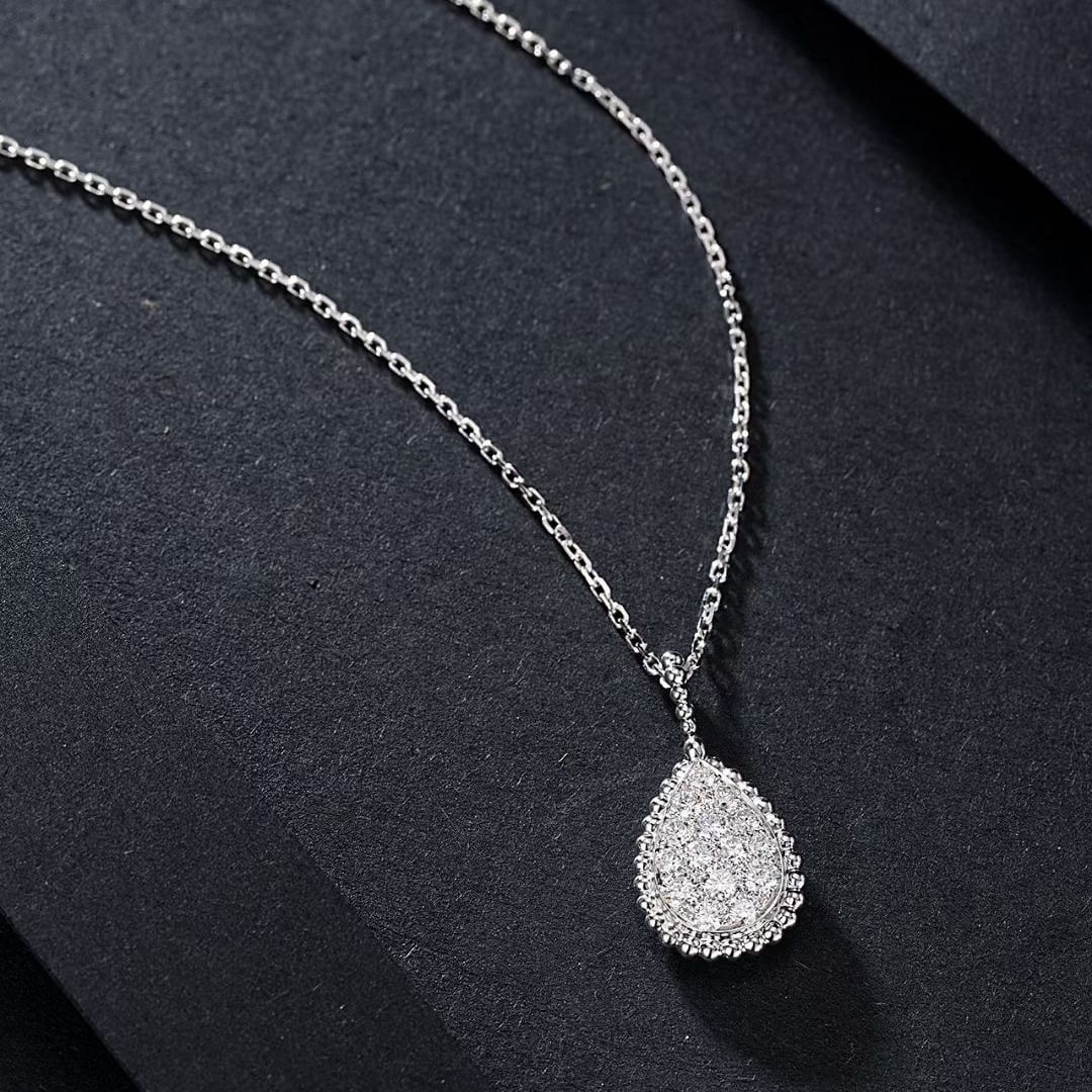 14k Gold 0.77 Ct Natural H Diamond Necklace: Ref:230997096 // gold content:14k gold // main gemstone:diamond // shape:round // carat weight:0. 77ct // clarity grade:vs-si // color:h // treatment:natural // cut grade:g // Low Estimate: 9200 Condi