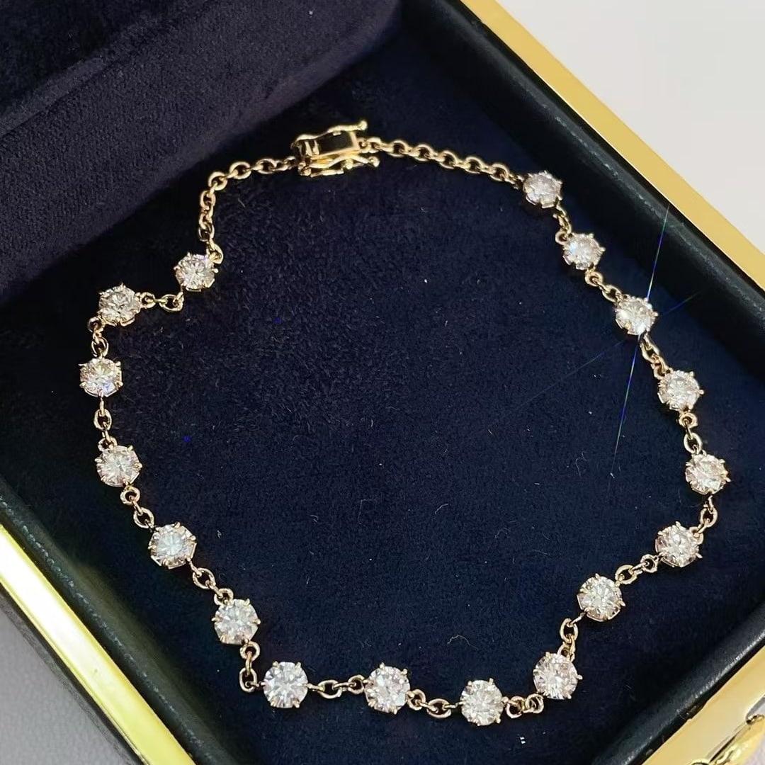 14k Gold 2.60 Ct Natural H Diamond Bracelet: Ref:230997116 // gold content:14k gold // main gemstone:diamond // shape:round // carat weight:2. 60ct // clarity grade:vs-si // color:h // treatment:natural // cut grade:g // Condition: New Low