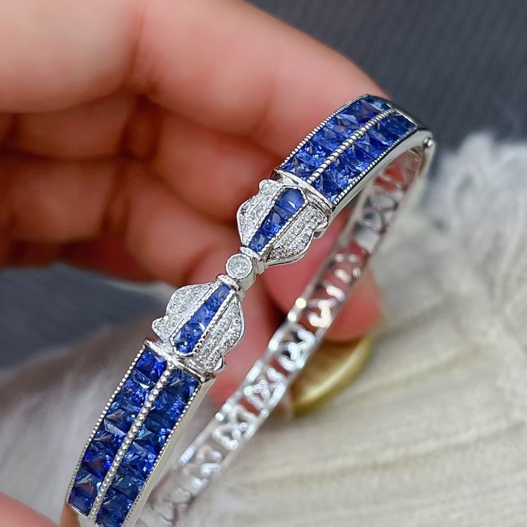 14k Gold 5.85 Ct Natural Sapphire & Diamond Bangle - 4