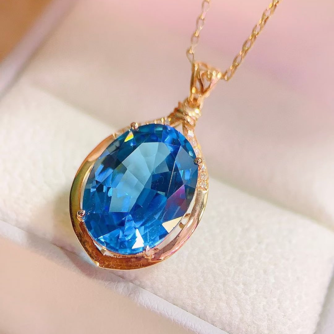 14k Gold 10.5 Ct Natural Topaz & Diamond Pendant( Without Chain ) - 2