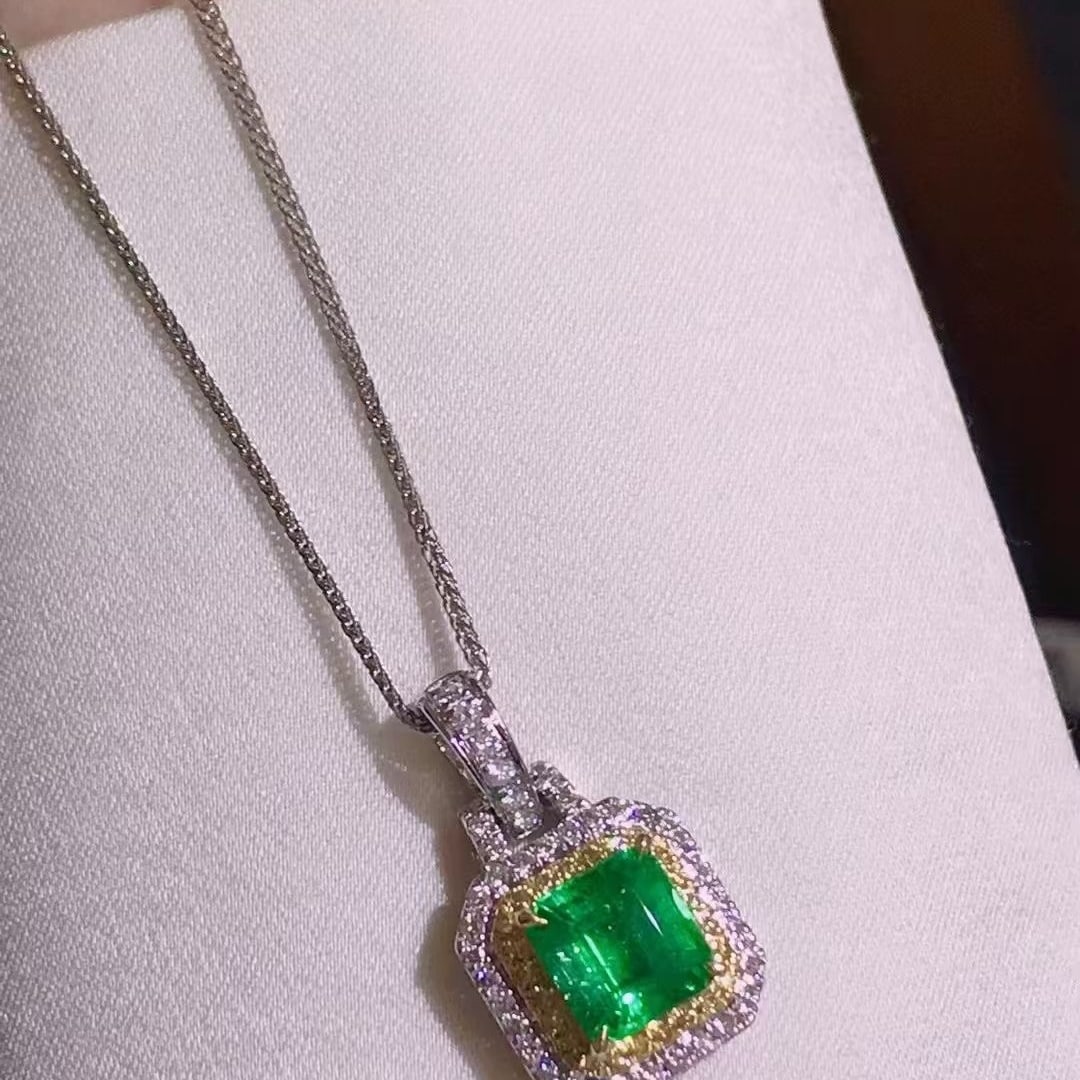 14k Gold 2.0 Ctw Vivid Green Natural Emerald & Diamond Pendant( Without Chain ) - 2