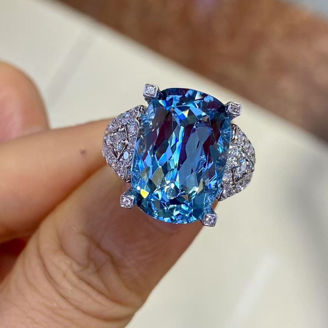 14k Gold 9.37 Ctw Natural Aquamarine & Diamond Ring - 2