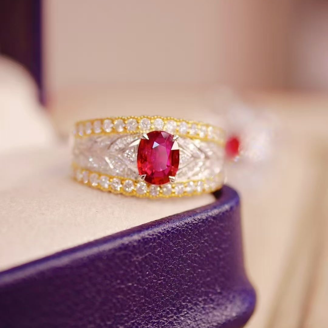 14k Gold 1.67 Ctw Natural Ruby & Diamond Ring: Ref:230997154 // gold content:14k gold // ring size:7. 25us // // main gemstone:ruby // shape:oval // carat weight:1ct // color:red // treatment:natural // // adjacent gemstone 2 : diamond // shape:ro