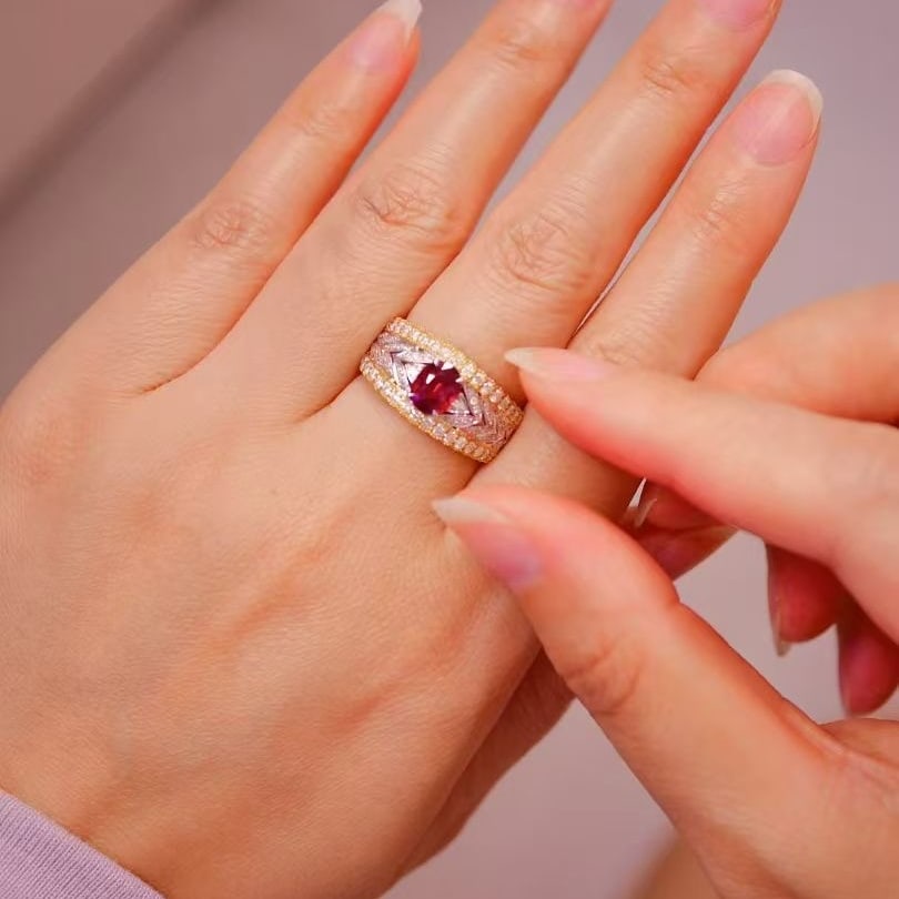 14k Gold 1.67 Ctw Natural Ruby & Diamond Ring - 4