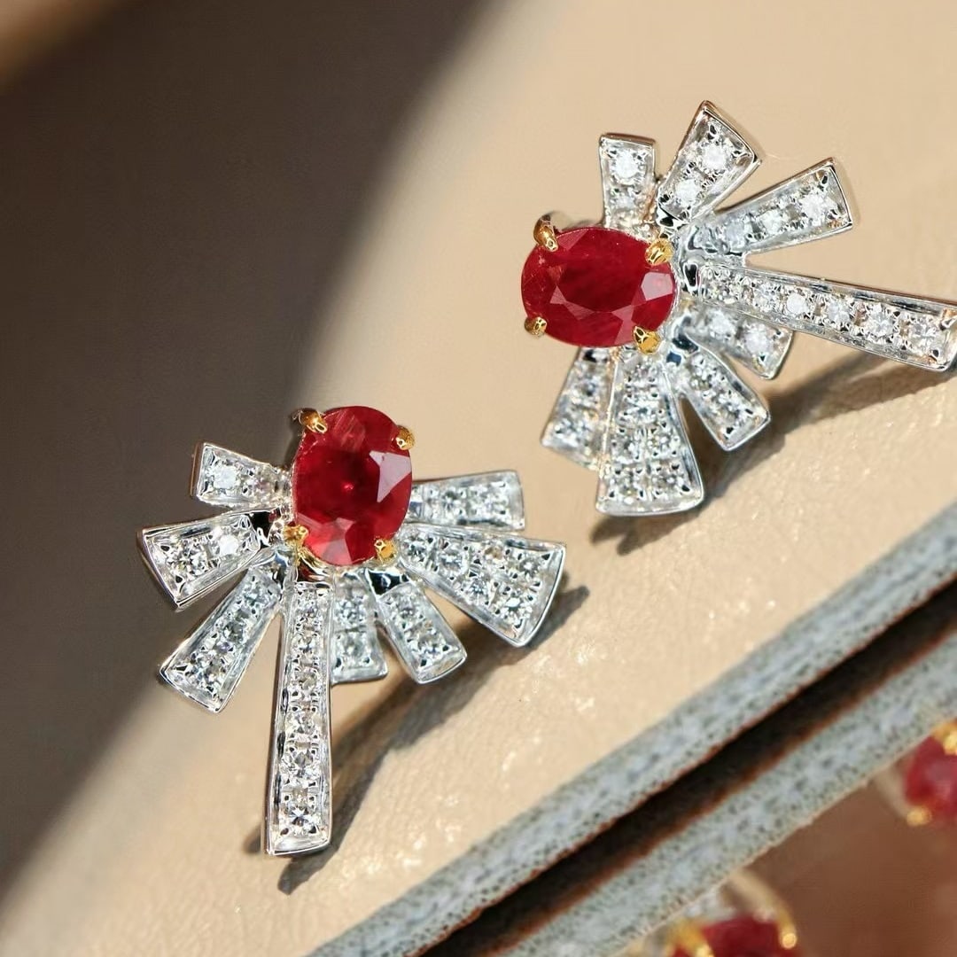 14k Gold 0.44 Ctw Vivid Red Natural Ruby & Diamond Earrings: Ref:230997173 // gold content:14k gold // main gemstone:ruby // shape:oval // carat weight:0. 3ct // color:vivid red // treatment:natural // // adjacent gemstone 2 : diamond // shape:round // carat