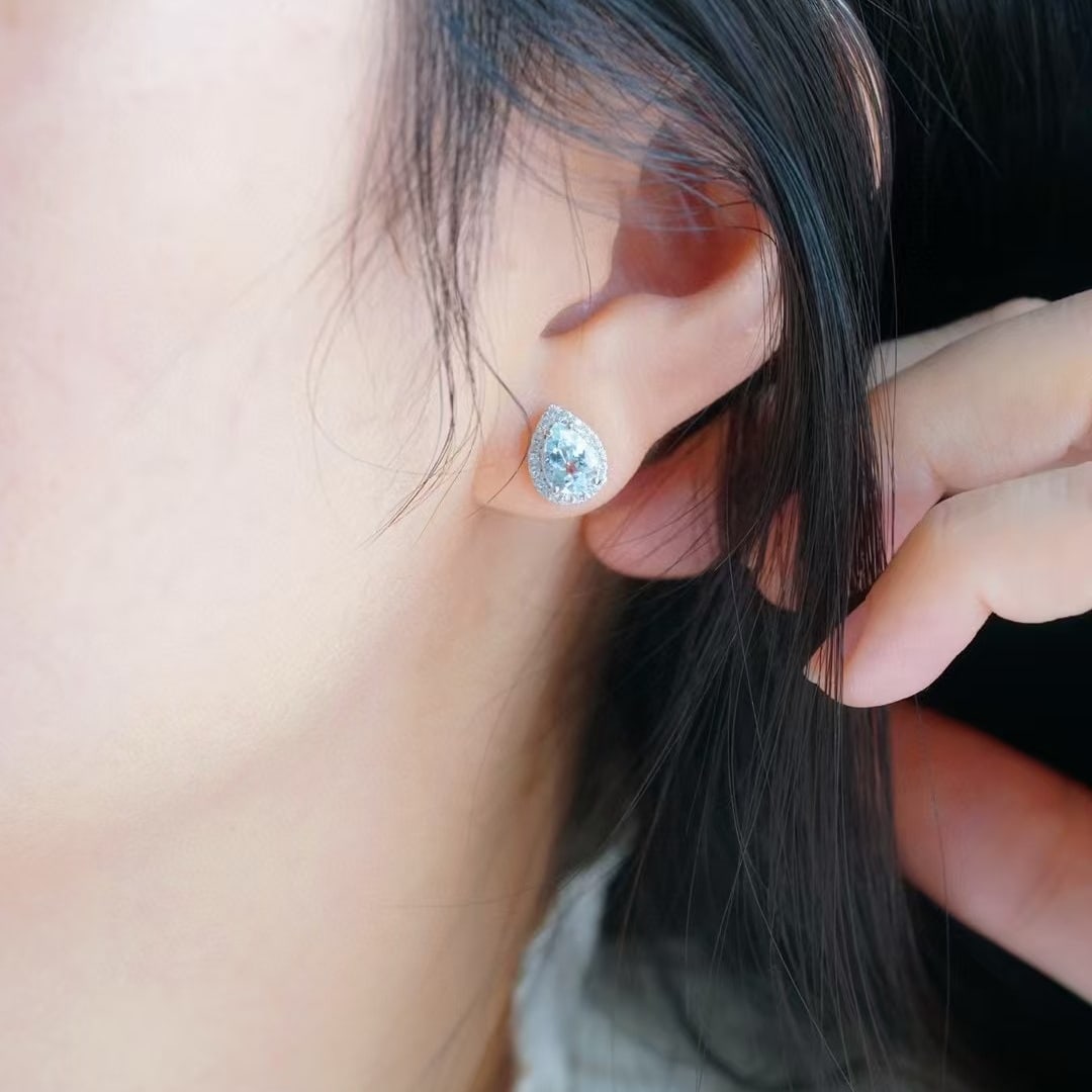 14k Gold 1.50 Ctw Natural Aquamarine & Diamond Earrings - 3
