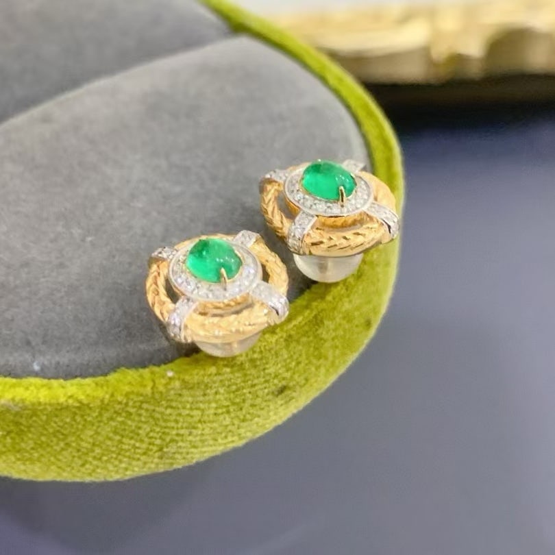 14k Gold 0.46 Ctw Natural Emerald & Diamond Earrings - 2