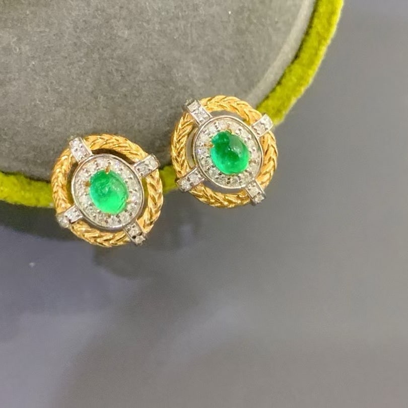 14k Gold 0.46 Ctw Natural Emerald & Diamond Earrings - 4