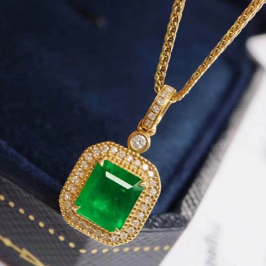 14k Gold 1.56 Ctw Vivid Green Natural Emerald & Diamond Pendant( Without Chain ): Ref:230997193 // gold content:14k gold // main gemstone:emerald // shape:octagonal // carat weight:1. 4ct // color:vivid green // treatment:natural // // adjacent gemstone 2 : diamond // shape:round