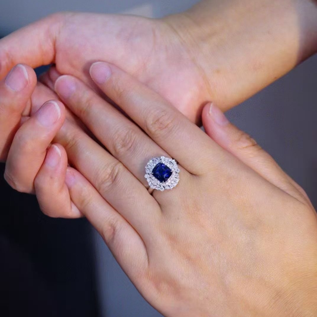 14k Gold 4.03 Ctw Natural Sapphire & Diamond Ring - 3