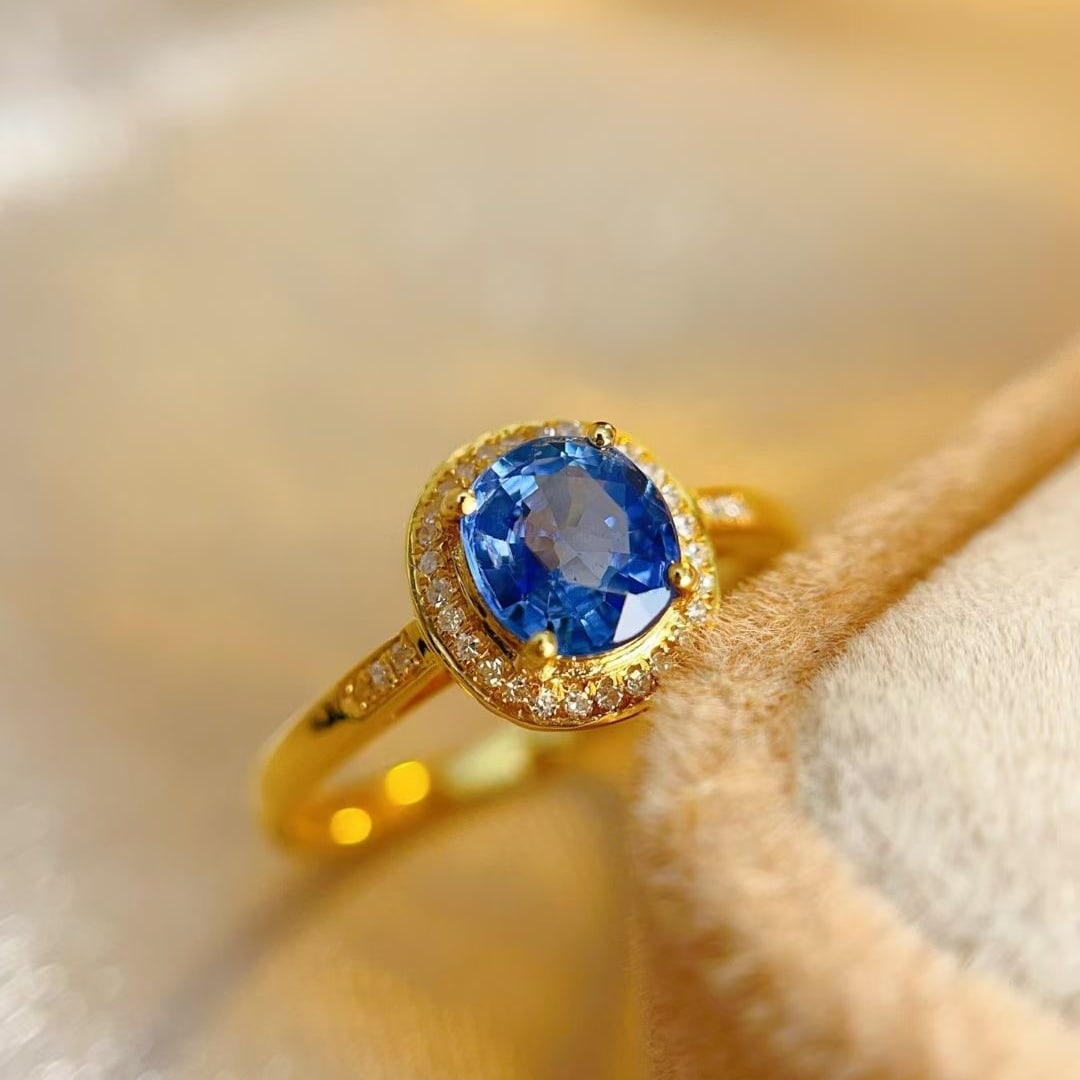 14k Gold 1 Ct Natural Sapphire & Diamond Ring: Ref:230997208 // gold content:14k gold // ring size:7. 25us // // main gemstone:sapphire // shape:oval // carat weight:1ct // color:blue // treatment:natural // // adjacent gemstone 2 : diamond //