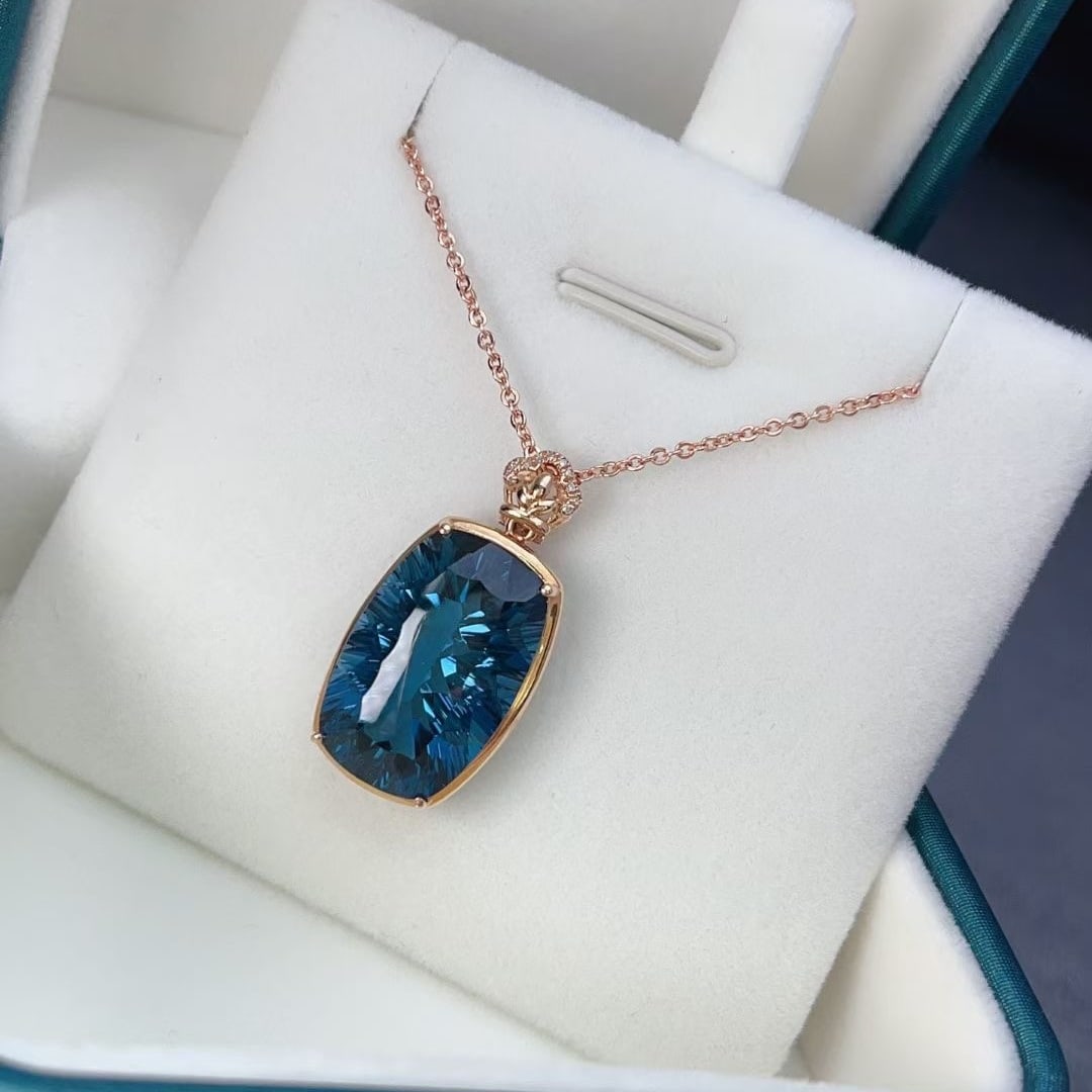 14k Gold 16.75 Ct Natural Topaz & Diamond Pendant( Without Chain ) - 2