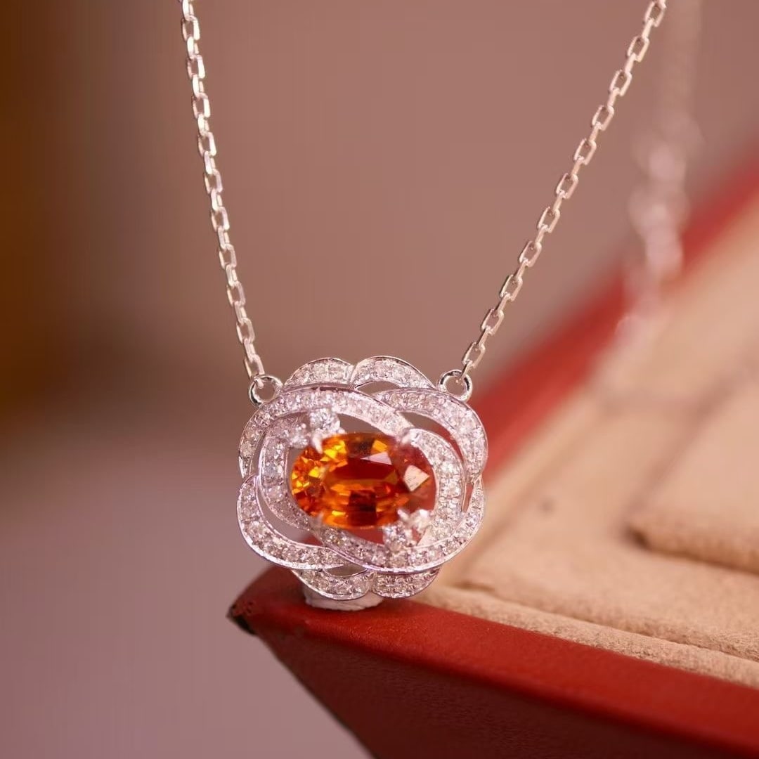 14k Gold 1.39 Ctw Natural Spessartine & Diamond Necklace: Ref:230997212 // gold content:14k gold // main gemstone:spessartine // shape:oval // carat weight:1. 17ct // color:orange // treatment:natural // // adjacent gemstone 2 : diamond // shape:round // car