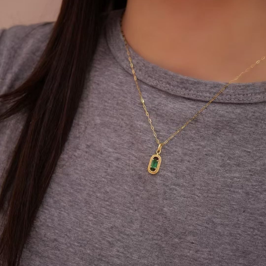 14k Gold 0.68 Ctw Vivid Green Natural Emerald & Diamond Necklace - 4