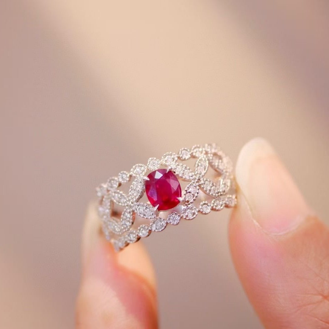 14k Gold 0.5 Ct Vivid Red Natural Ruby & Diamond Ring: Ref:230997236 // gold content:14k gold // ring size:7. 25us // // main gemstone:ruby // shape:oval // carat weight:0. 5ct // color:vivid red // treatment:natural // // adjacent gemstone 2 : diamond