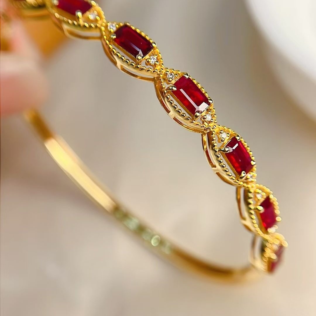 14k Gold 2.5 Ct Natural Ruby & Diamond Bangle - 4