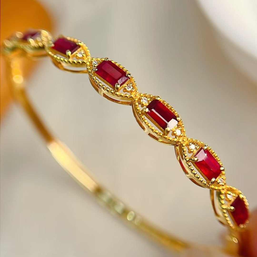 14k Gold 2.5 Ct Natural Ruby & Diamond Bangle - 5