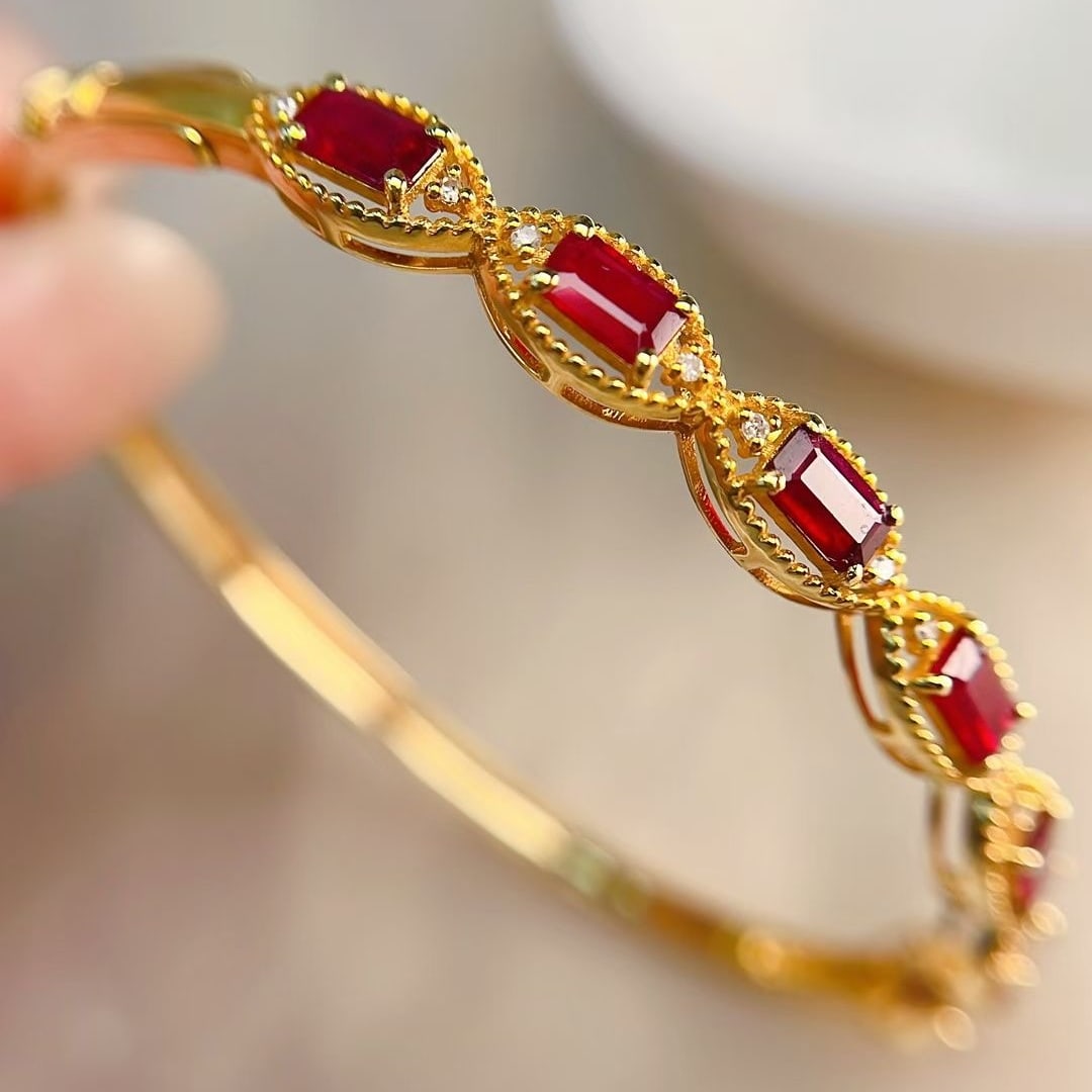 14k Gold 2.5 Ct Natural Ruby & Diamond Bangle - 6