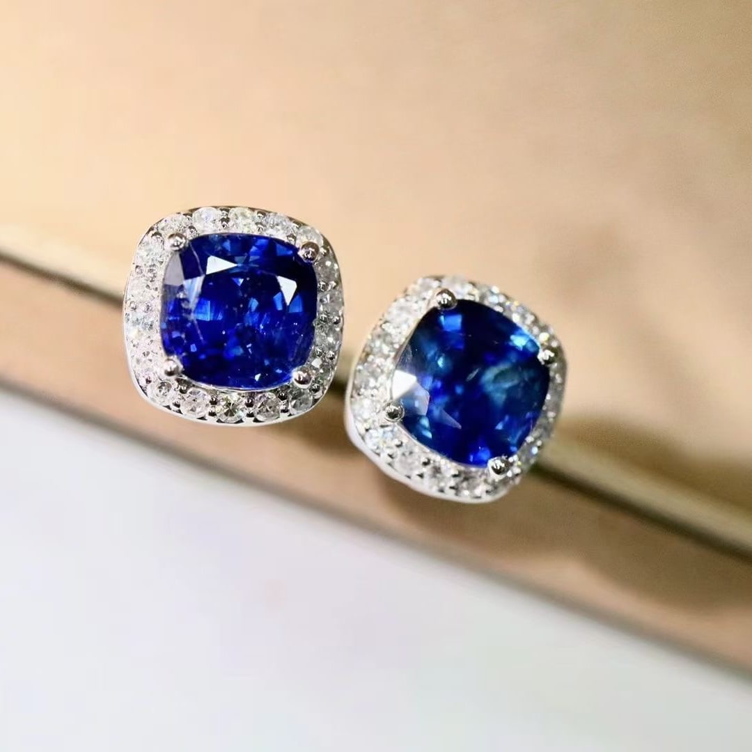 14k Gold 2.26 Ctw Natural Sapphire & Diamond Earrings: Ref:230997237 // gold content:14k gold // main gemstone:sapphire // shape:cushion // carat weight:2. 05ct // color:royal blue // treatment:natural // // adjacent gemstone 2 : diamond // shape:round