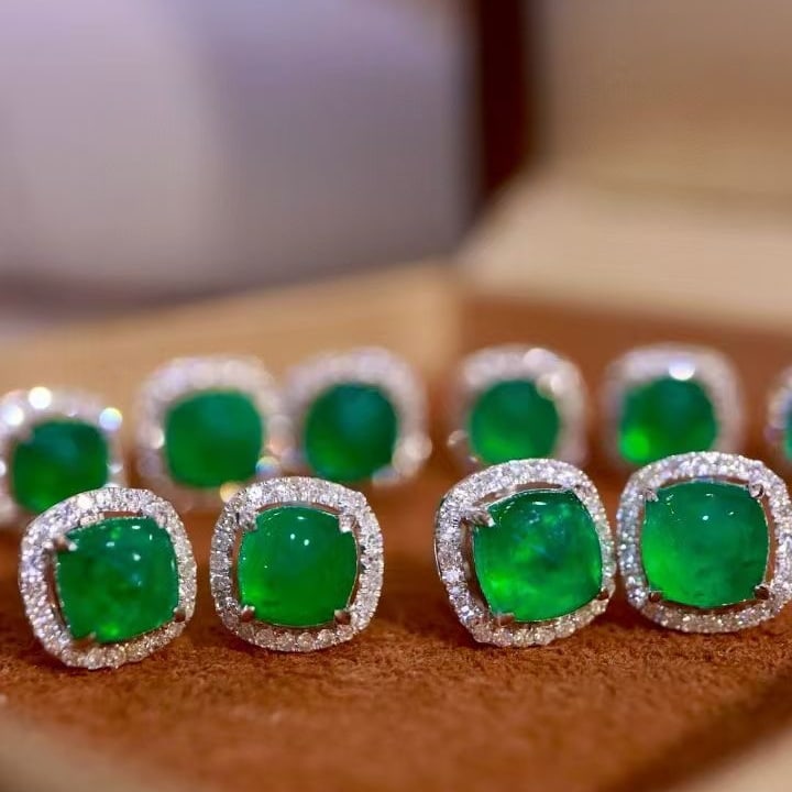 14k Gold 1.25 Ctw Vivid Green Natural Emerald & Diamond Earrings - 3