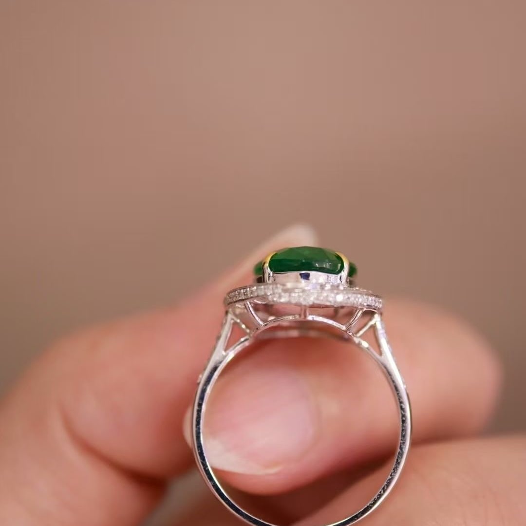 14k Gold 4.09 Ct Vivid Green Natural Emerald & Diamond Ring - 5