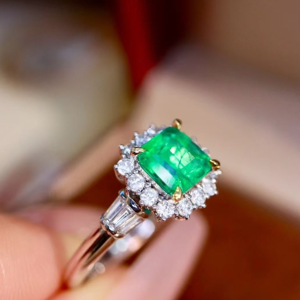 14k Gold 1.91 Ctw Vivid Green Natural Emerald & Diamond Ring - 8