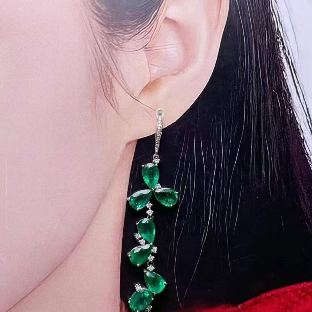 14k Gold 4.8 Ct Natural Emerald & Diamond Earrings - 3