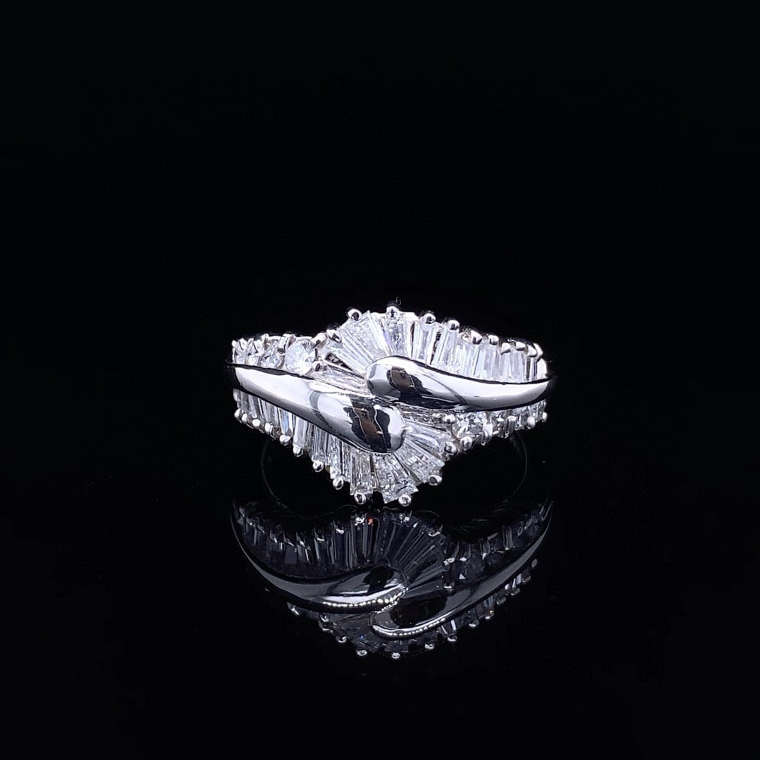 14k Gold 1.02 Ct Natural H Diamond Ring: Ref:230998002 // gold content:14k gold // ring size:7. 25us // // main gemstone:diamond // shape:round // carat weight:1. 02ct // clarity grade:vs-si // color:h // treatment:natural // cut grade:g //