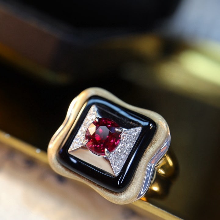 14k Gold 0.86 Ctw Natural Ruby & Diamond Ring - 3