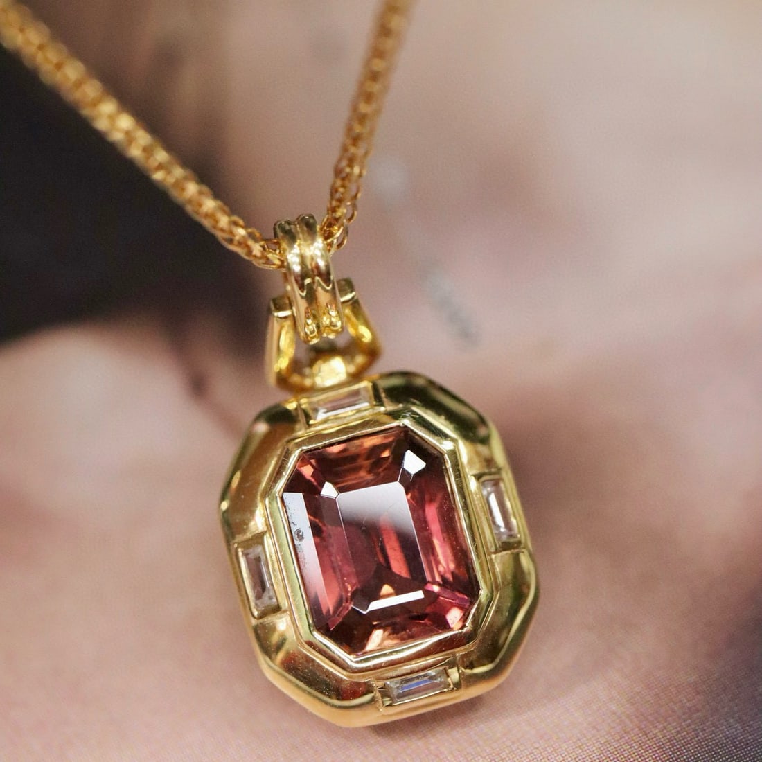 14k Gold 1.84 Ctw Natural Tourmaline & Diamond Pendant( Without Chain ): Ref:230998033 // gold content:14k gold // main gemstone:tourmaline // shape:octagonal // carat weight:1. 72ct // color:red // treatment:natural // // adjacent gemstone 2 : diamond // shape:baguette